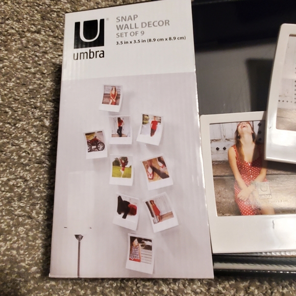 2/$45   🖼 BNIB umbra snap wall decor/Polaroid look frames - SET OF 9 - Picture 2 of 10